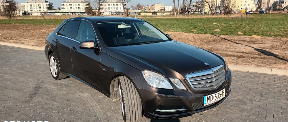 Mercedes-Benz Klasa E cena 37900 przebieg: 335000, rok produkcji 2011 z Warszawa małe 742